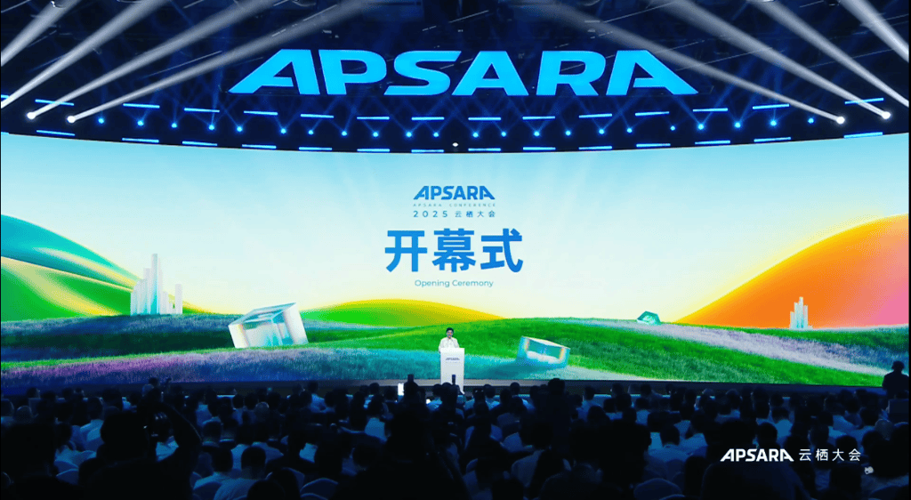 直击阿里2025云栖大会!吴泳铭:资本开支会在3800亿基础上,增加更多的投入