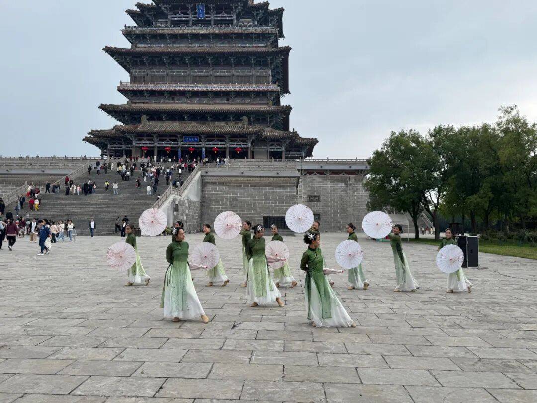 【文化进景区 赋能新体验】群文盛宴进景区 文旅融合庆华诞