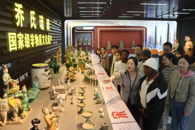 国庆期间,山西各地迎来客流高峰