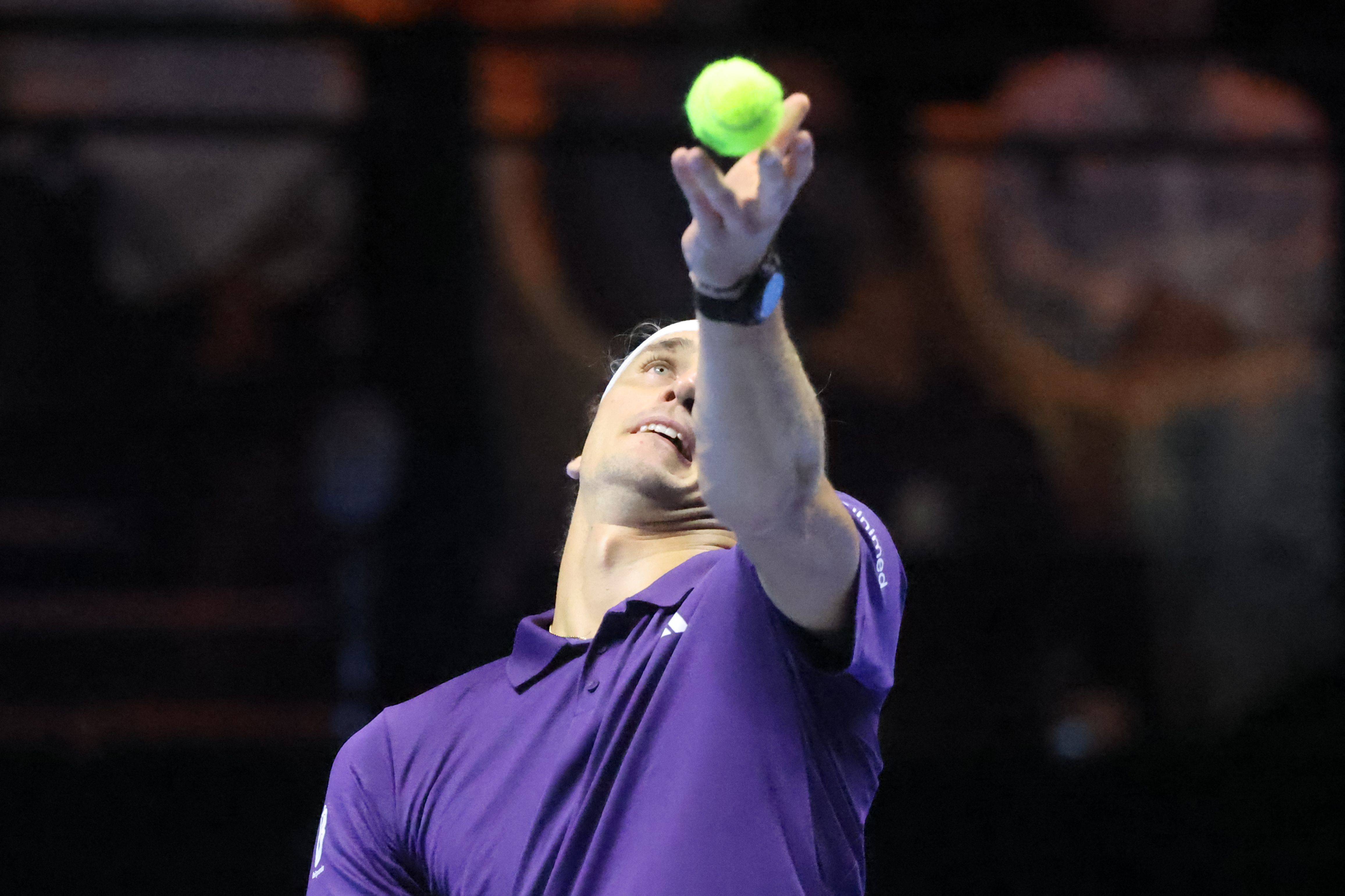 (外代二线)网球——沙特“六王大满贯”表演赛:弗里茨胜兹维列夫