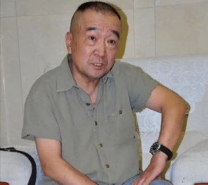 考古|曝78岁李保田近况!找人维修窗户喝10元桶装水,生活超朴素!